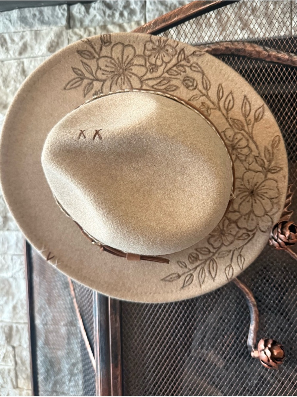Cream Burned/Embroidered Felt Fedora Hat - Picture 3 of 3